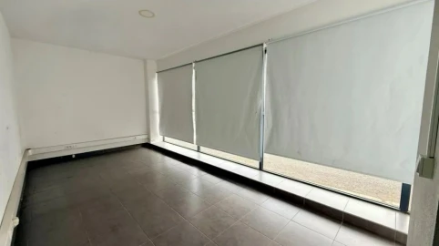 Armazém para Arrendamento em Guilhabreu