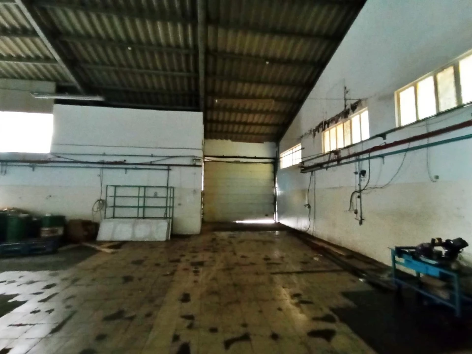 Armazém para Venda em Baguim do Monte (Rio Tinto) Foto 12