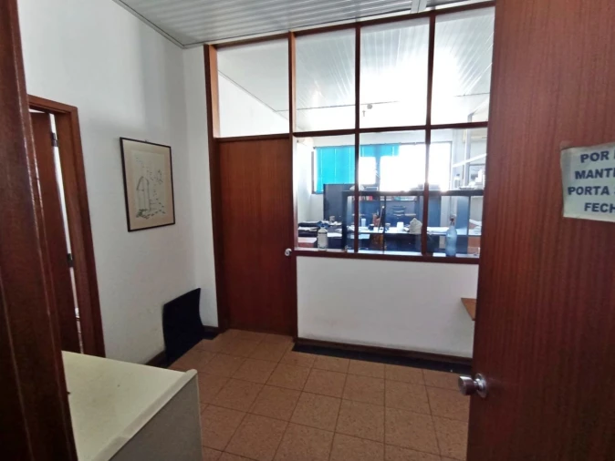 Armazém para Venda em Baguim do Monte (Rio Tinto) Foto 19