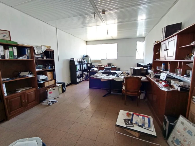 Armazém para Venda em Baguim do Monte (Rio Tinto) Foto 20