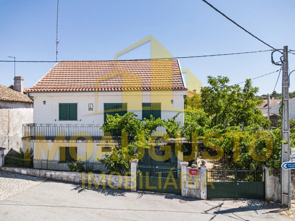 Moradia T4 para Venda em Ruvina, Ruivós e Vale das Éguas Foto 1