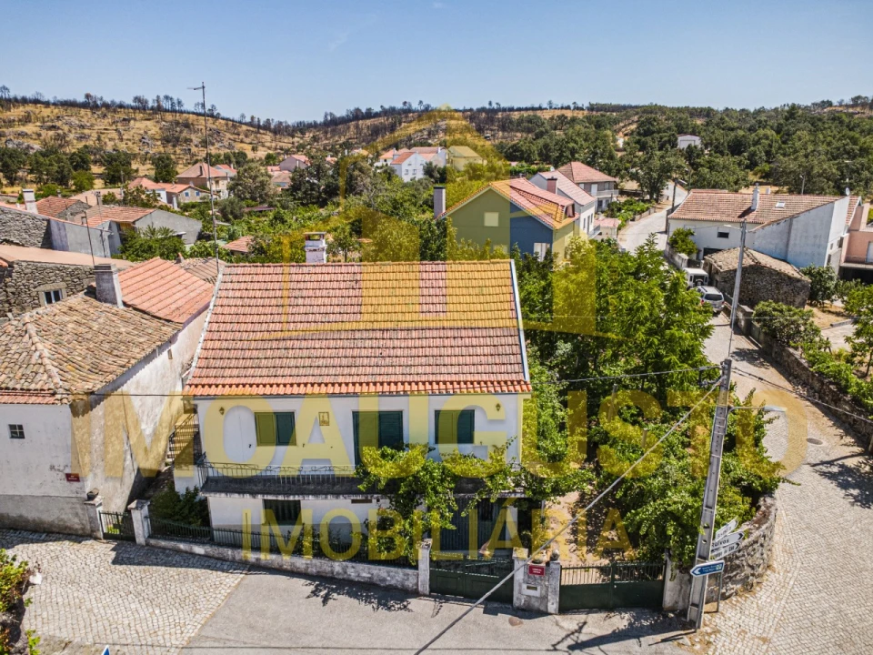 Moradia T4 para Venda em Ruvina, Ruivós e Vale das Éguas Foto 2