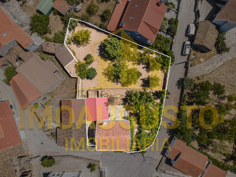 Moradia T4 para Venda em Ruvina, Ruivós e Vale das Éguas Foto 4