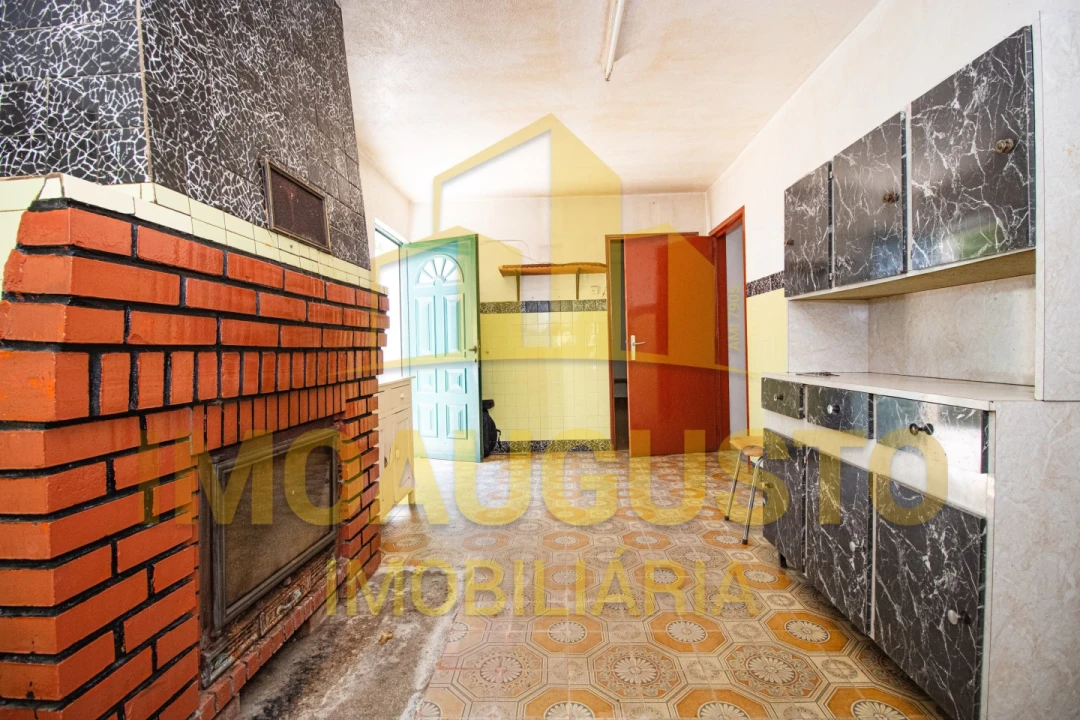 Moradia T4 para Venda em Ruvina, Ruivós e Vale das Éguas Foto 8