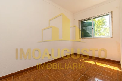 Moradia T4 para Venda em Ruvina, Ruivós e Vale das Éguas
