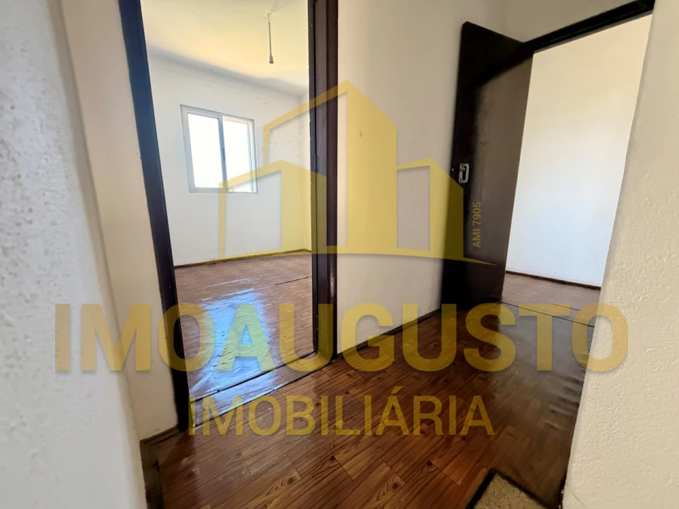 Moradia T3 para Venda em Sabugal e Aldeia de Santo António Foto 6