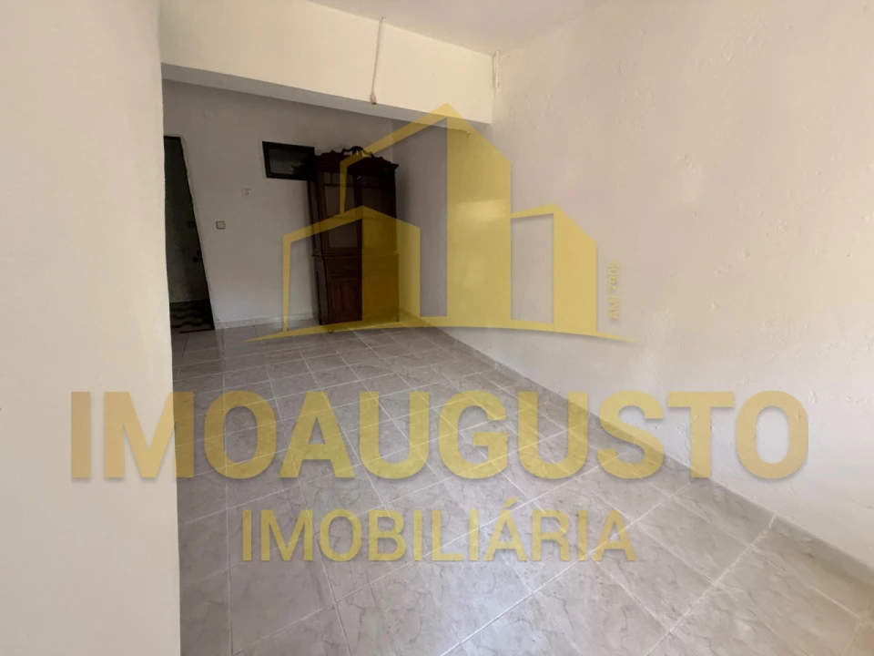 Moradia T3 para Venda em Sabugal e Aldeia de Santo António Foto 8