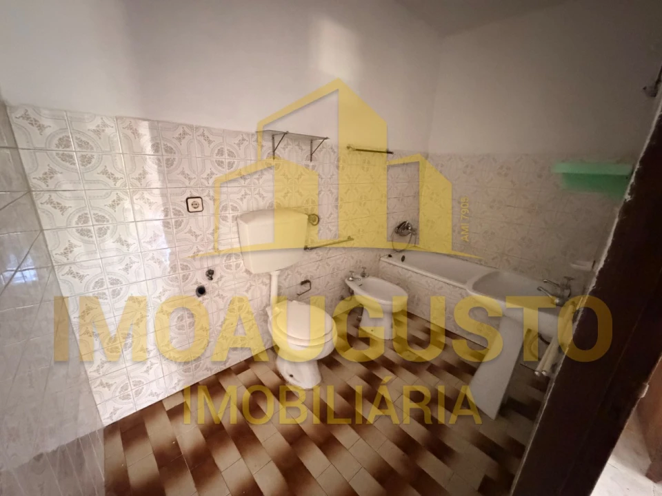 Moradia T3 para Venda em Sabugal e Aldeia de Santo António Foto 15