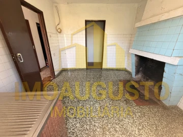 Moradia T3 para Venda em Sabugal e Aldeia de Santo António