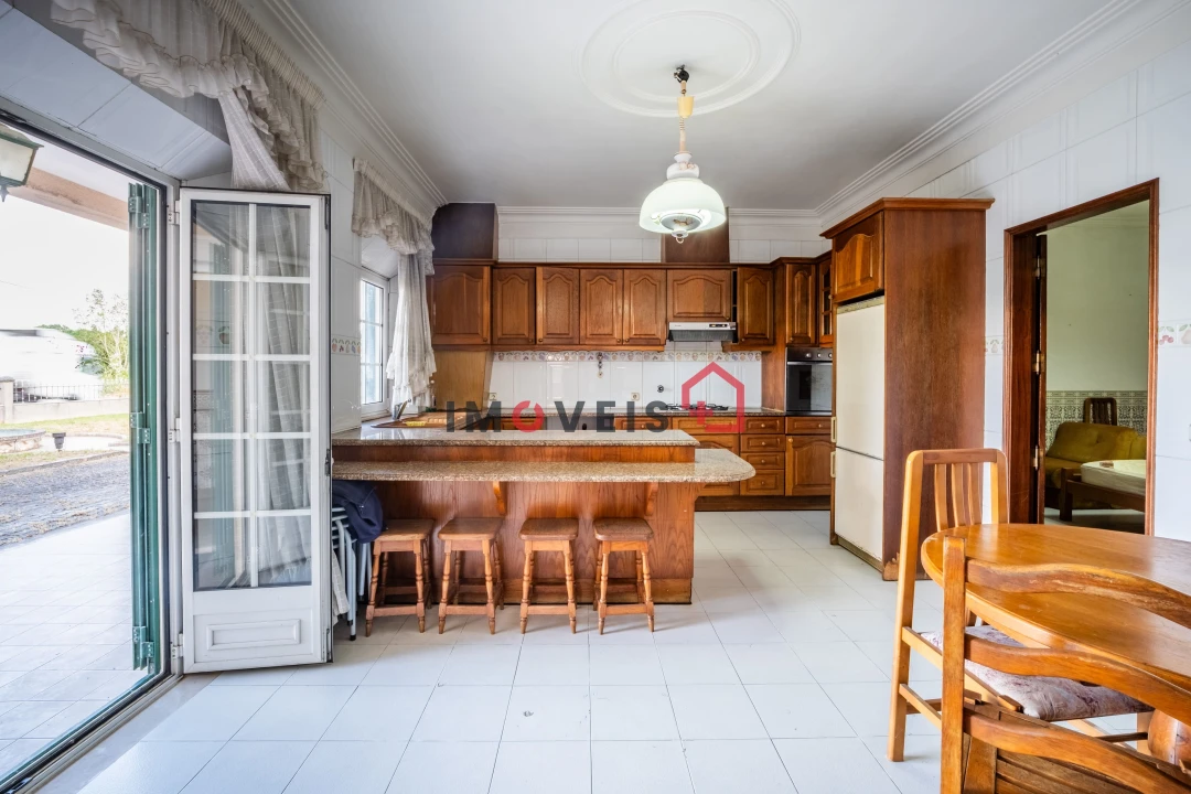 Moradia T5 para Venda em Rio Maior Foto 4