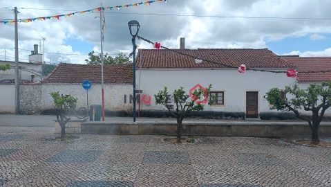 Moradia T3 para Venda em Leiria, Pousos, Barreira e Cortes