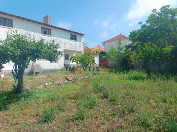 Moradia T3 para Venda em Leiria, Pousos, Barreira e Cortes