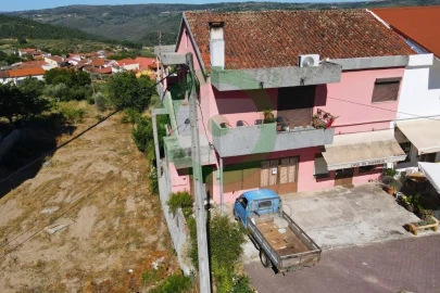 Moradia T3 para Venda em Rebordelo