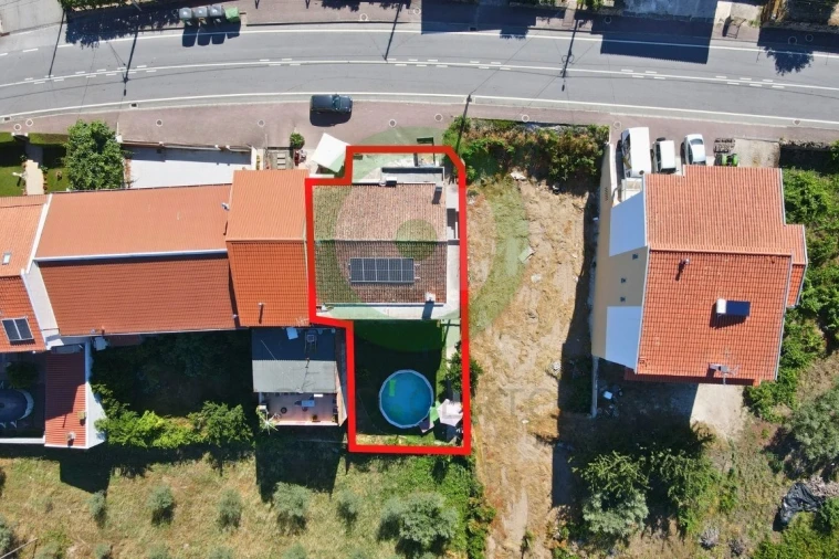 Moradia T3 para Venda em Rebordelo Foto 3