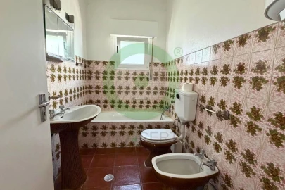 Moradia T2 para Venda em Outeiro Seco