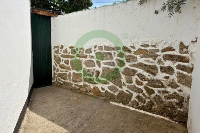 Moradia T2 para Venda em Outeiro Seco