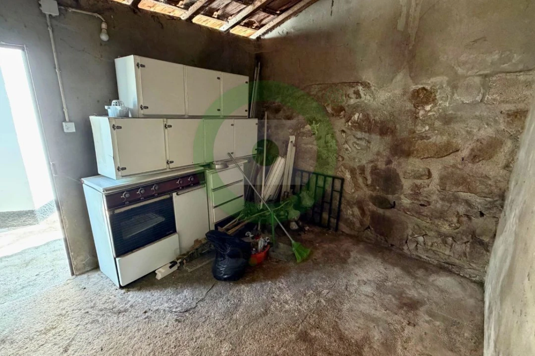 Moradia T2 para Venda em Outeiro Seco Foto 18