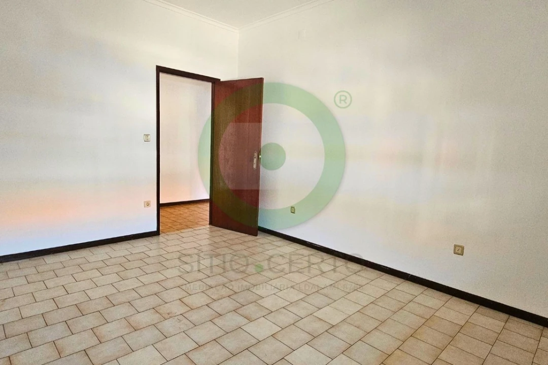 Apartamento T3 para Venda em Valpaços e Sanfins Foto 8