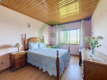 Moradia T6 para Venda em Cimo de Vila da Castanheira
