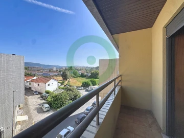 Apartamento T2 para Venda em Santa Maria Maior