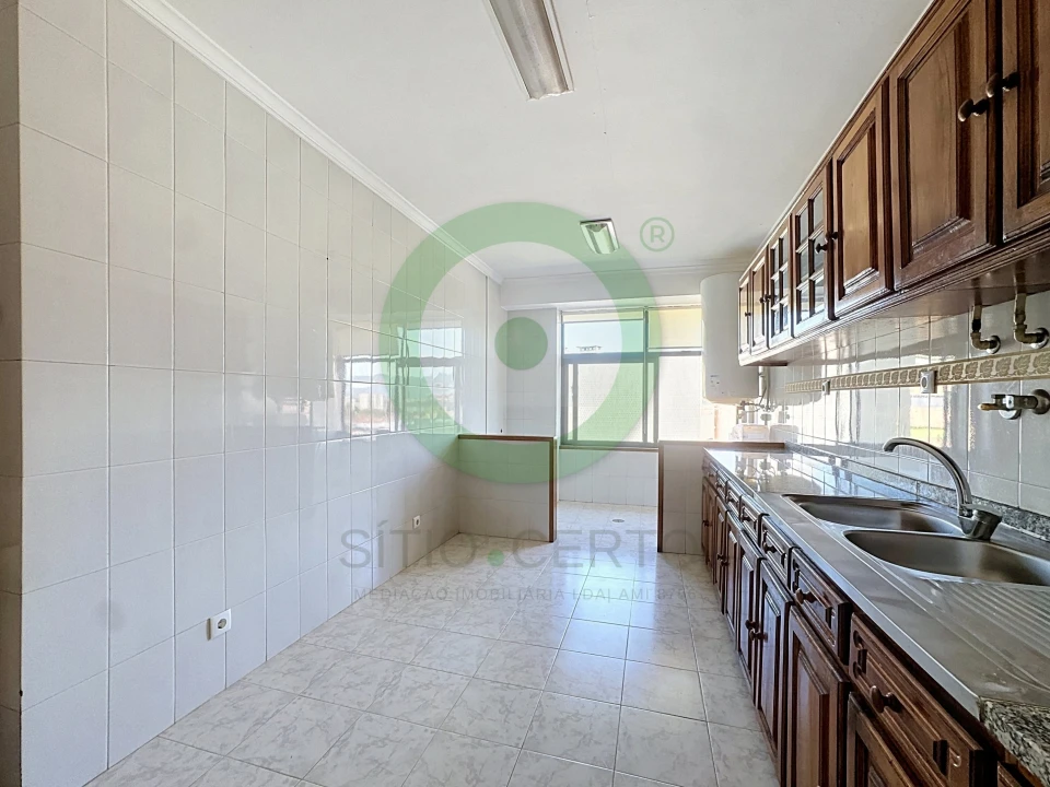 Apartamento T2 para Venda em Santa Maria Maior Foto 2