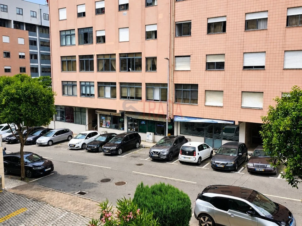 Escritório para Venda em Braga (Maximinos, Sé e Cividade) Foto 3