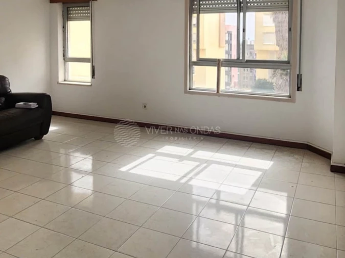 Apartamento T4 para Venda em Caparica e Trafaria Foto 5