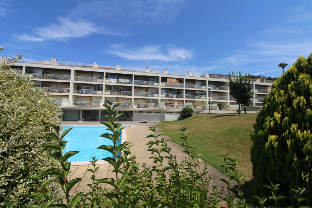 Apartamento T2 para Venda em Loivo Foto 6