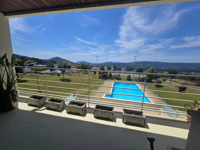 Apartamento T2 para Venda em Loivo Foto 2