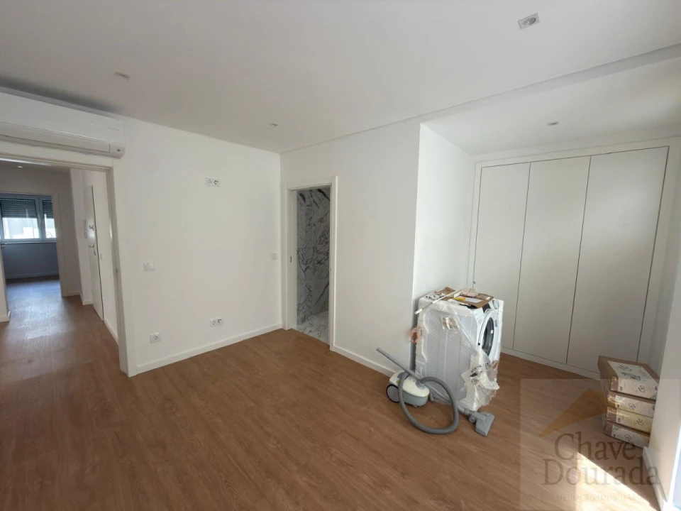 Apartamento T3 para Venda em Buarcos Foto 16