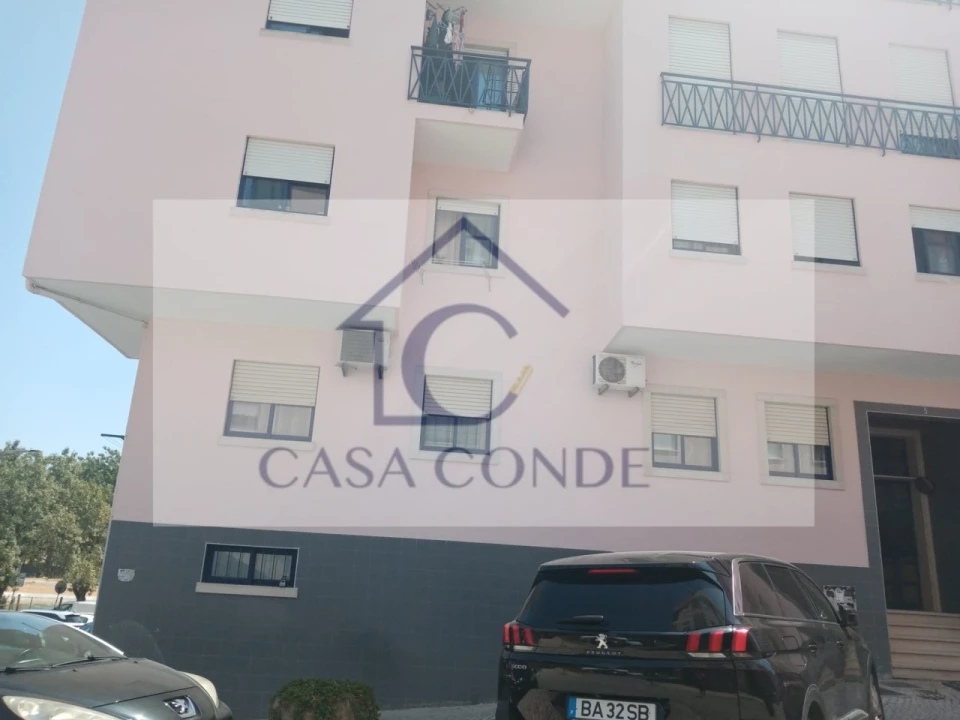 Apartamento T2 para Venda em Corroios Foto 6