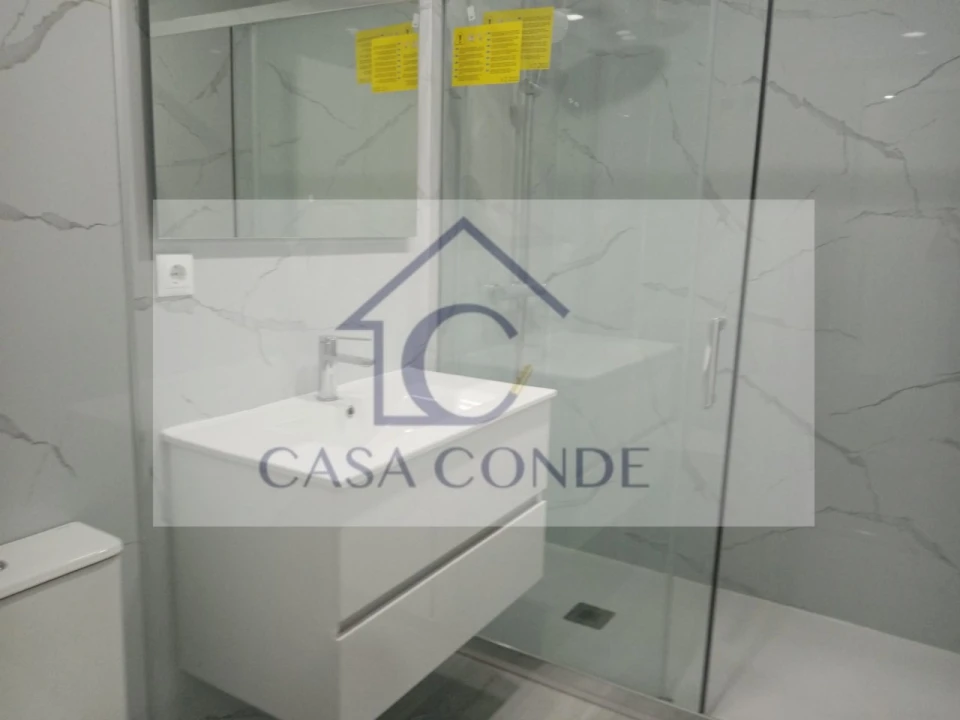 Apartamento T2 para Venda em Corroios Foto 7