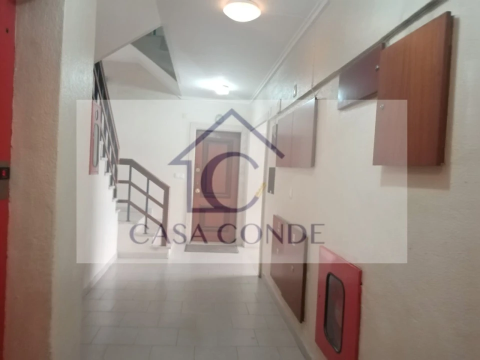 Apartamento T2 para Venda em Corroios Foto 11