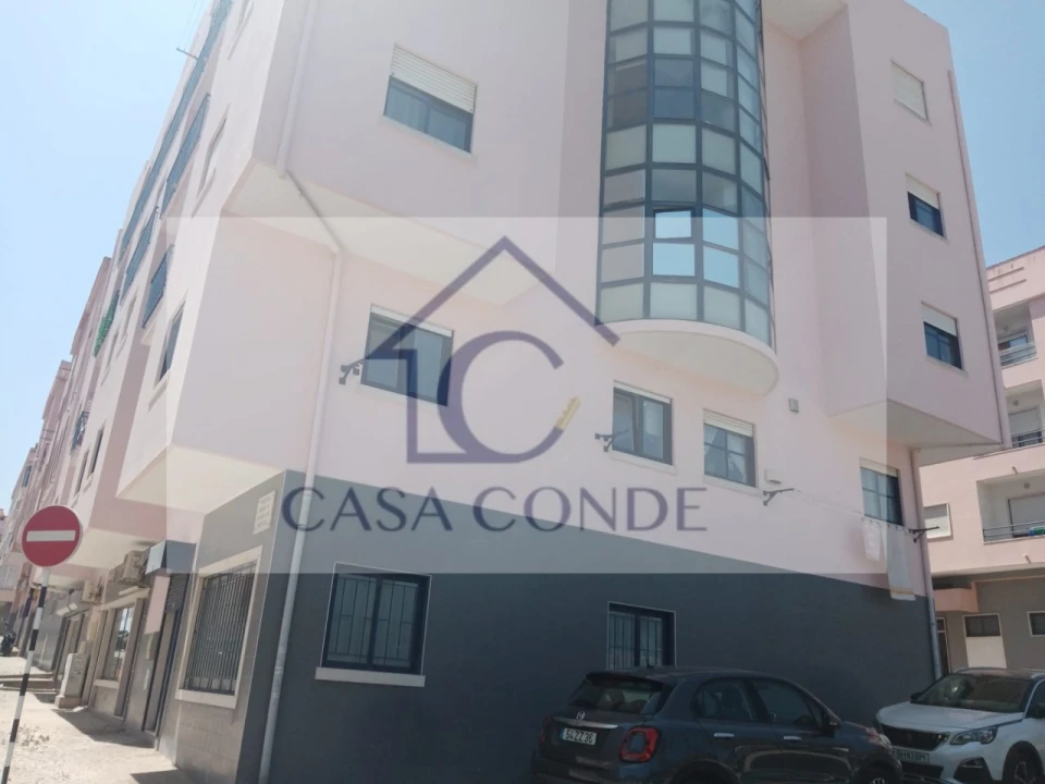 Apartamento T2 para Venda em Corroios Foto 13