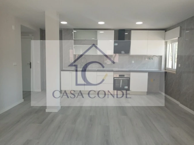 Apartamento T2 para Venda em Corroios Foto 3
