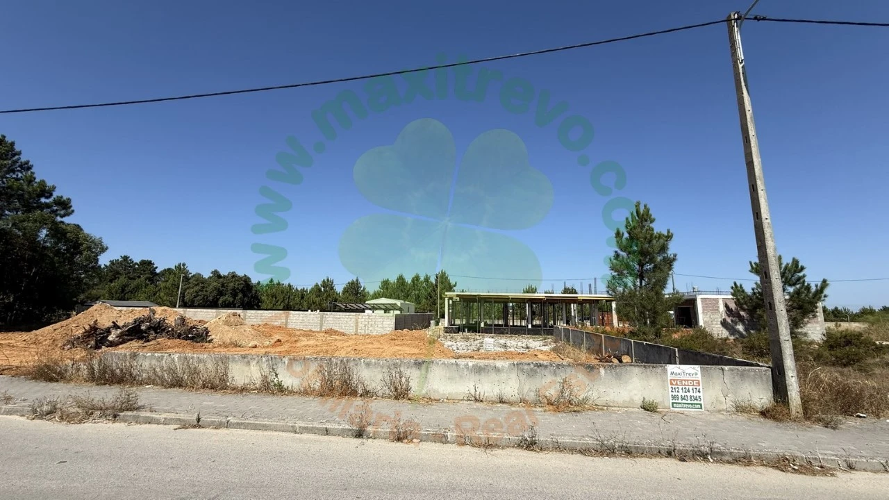 Terreno para Venda em Quinta do Anjo Foto 2
