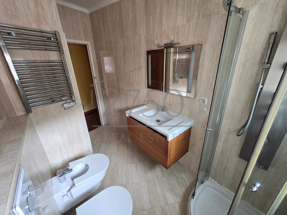 Apartamento T3 para Venda em Carcavelos e Parede Foto 14