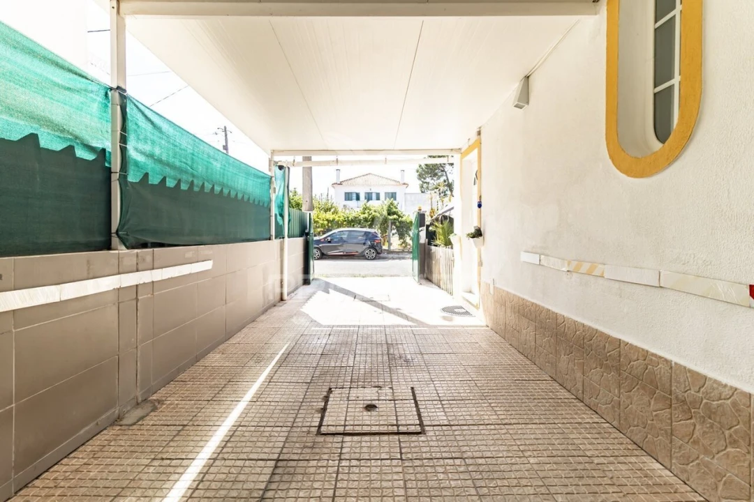 Moradia T3 para Venda em Quinta do Conde Foto 38
