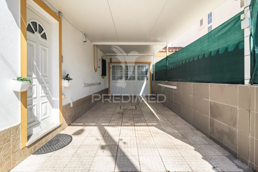 Moradia T3 para Venda em Quinta do Conde Foto 37