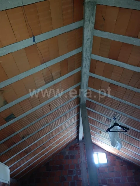 Moradia T2 para Venda em Orjais