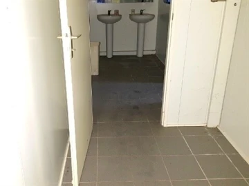 Armazém para Venda em Ratoeira