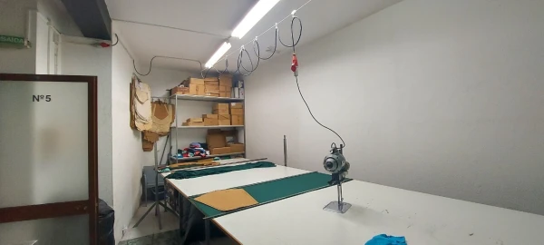 Loja para Venda em Vila das Aves