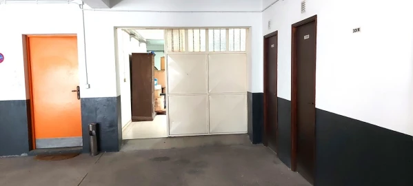 Armazém para Venda em Vila das Aves