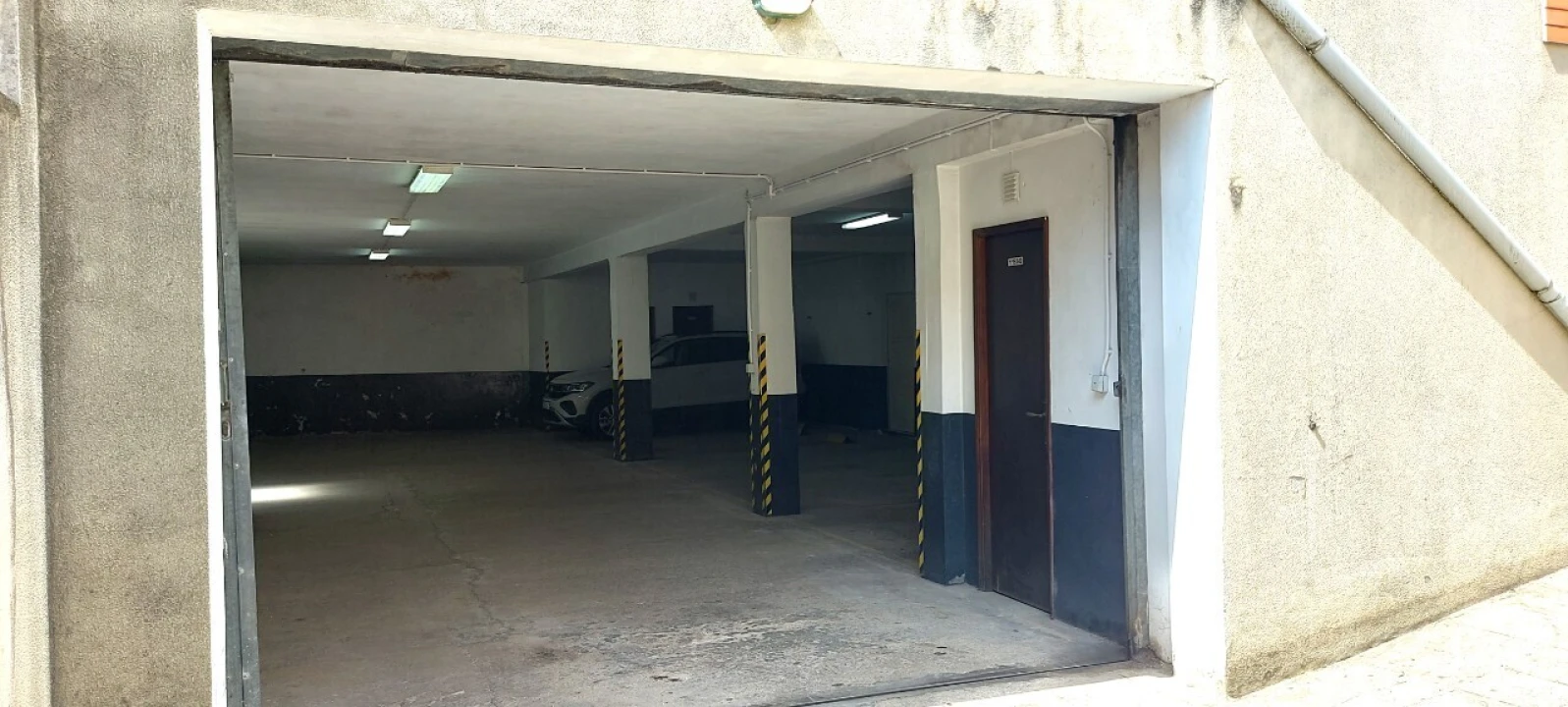Armazém para Venda em Vila das Aves Foto 13