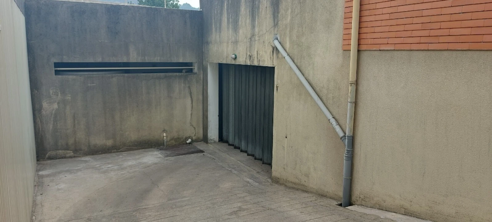Armazém para Venda em Vila das Aves Foto 17