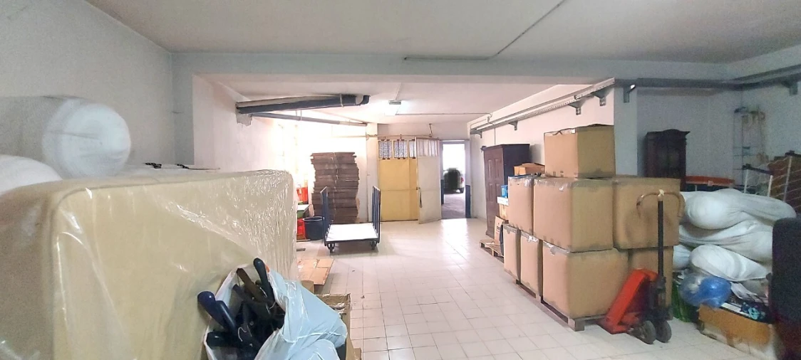 Armazém para Venda em Vila das Aves Foto 22