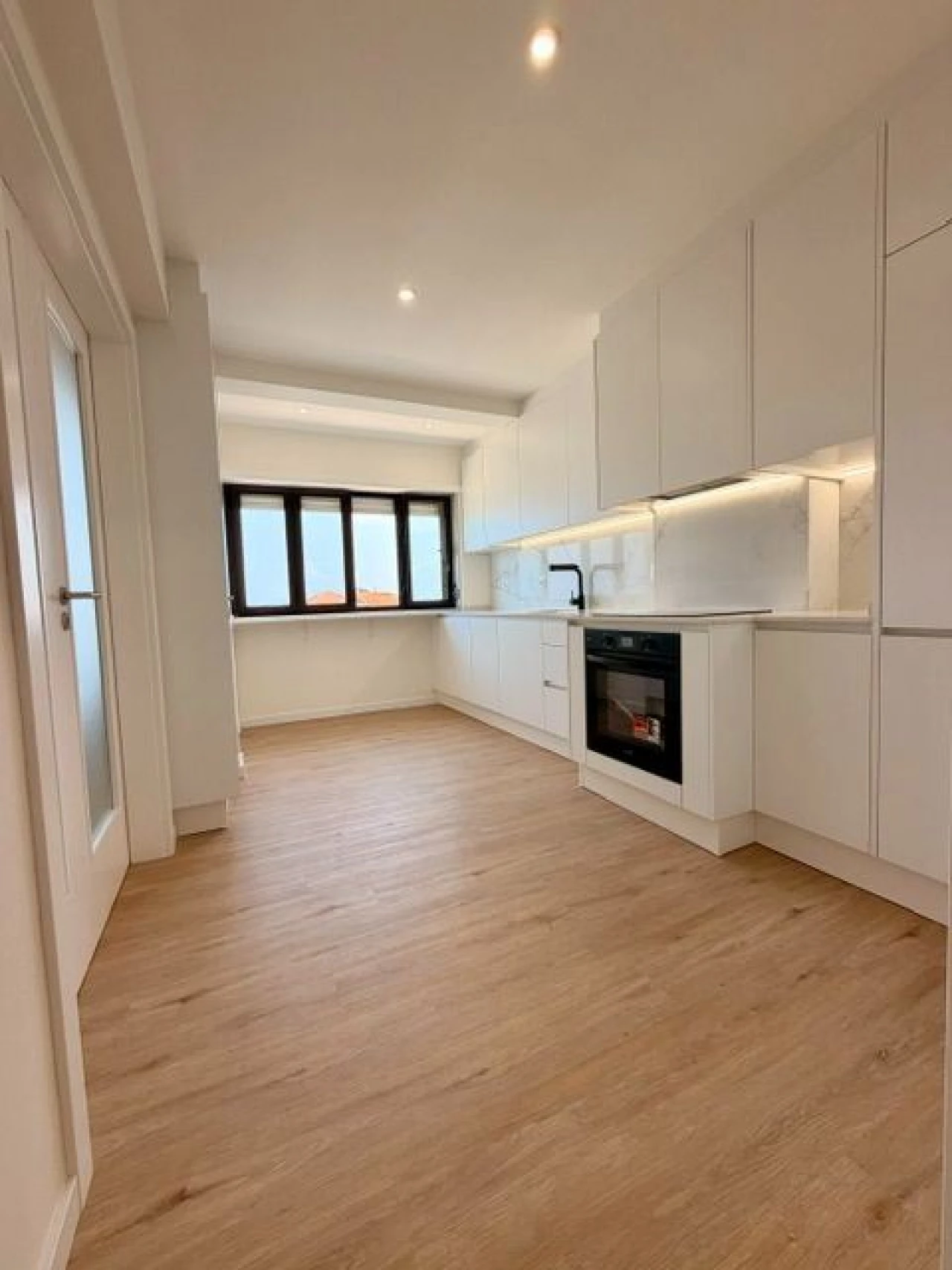 Apartamento T2 para Venda em Silveira Foto 6