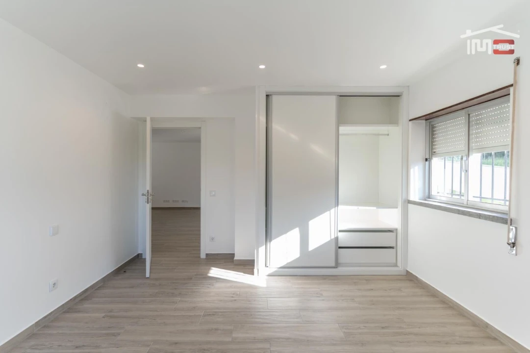 Apartamento T2 para Arrendamento em Fatima Foto 5