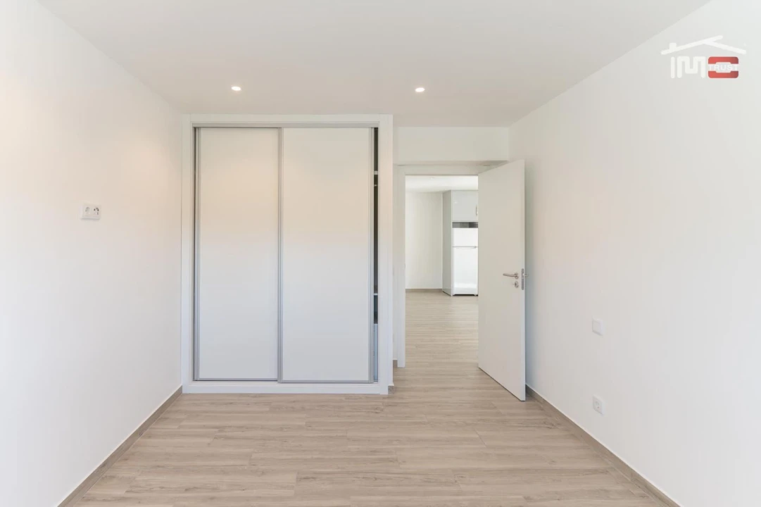 Apartamento T2 para Arrendamento em Fatima Foto 9