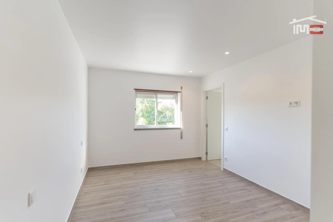 Apartamento T2 para Arrendamento em Fatima Foto 11